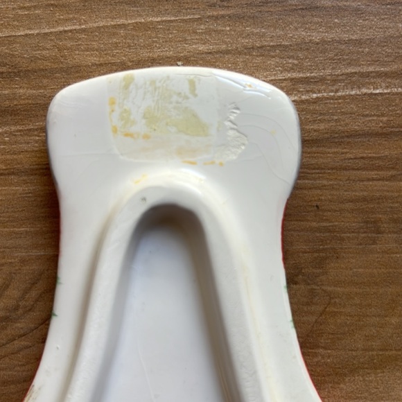 Spoonrest Ketchup Bottle Design from Boston Warehouse Trading Corp - Picture 3 of 6